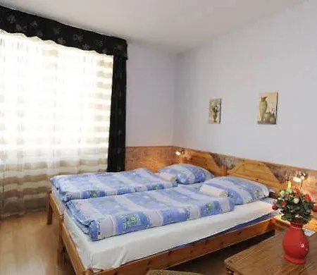 Bartok Ter Panzio Bed & Breakfast Eger